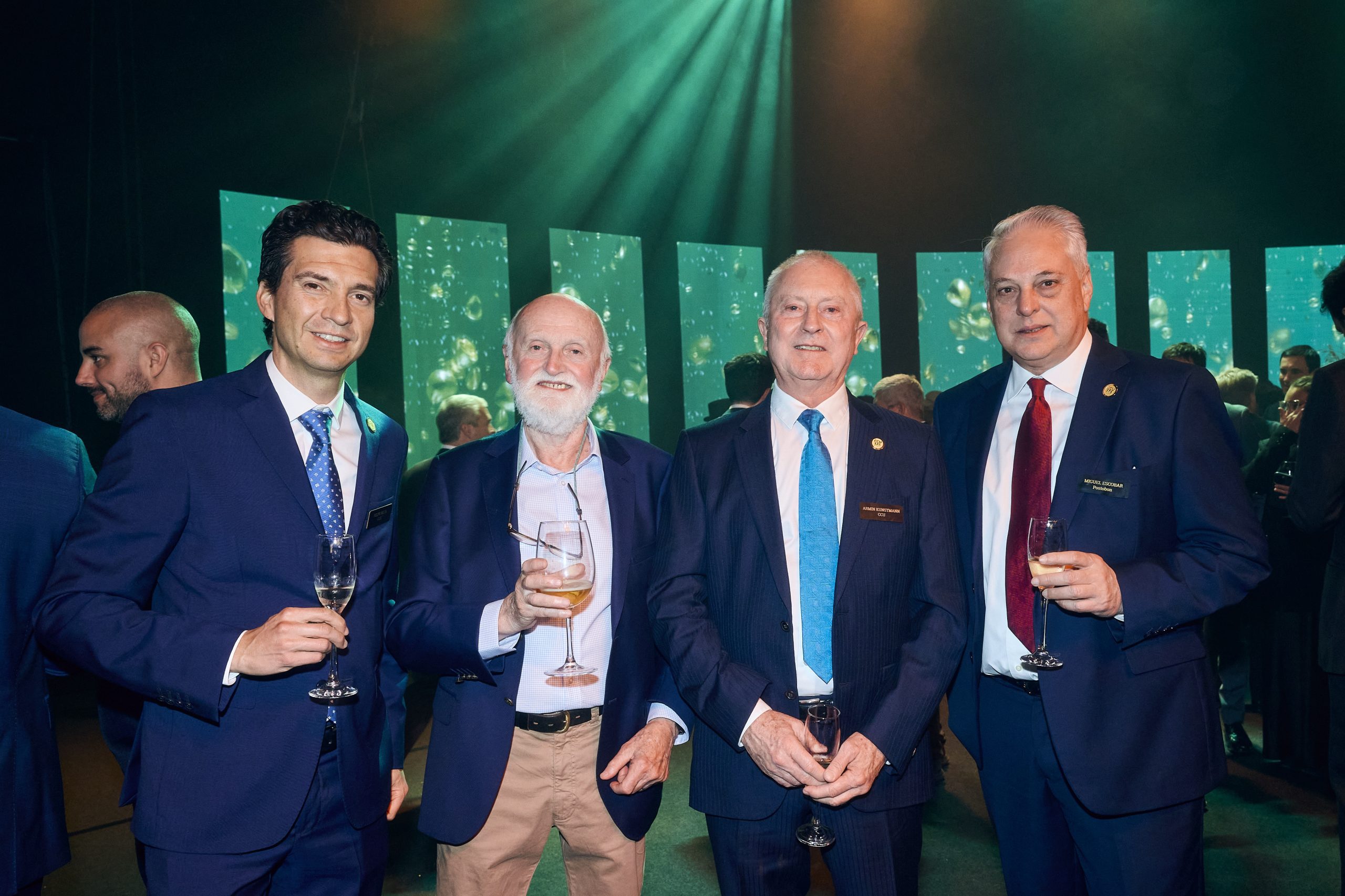 Felipe Mejias; Charlie de Smet Dolbek; Armin Kunstmann; y Miguel Fernando Escobar