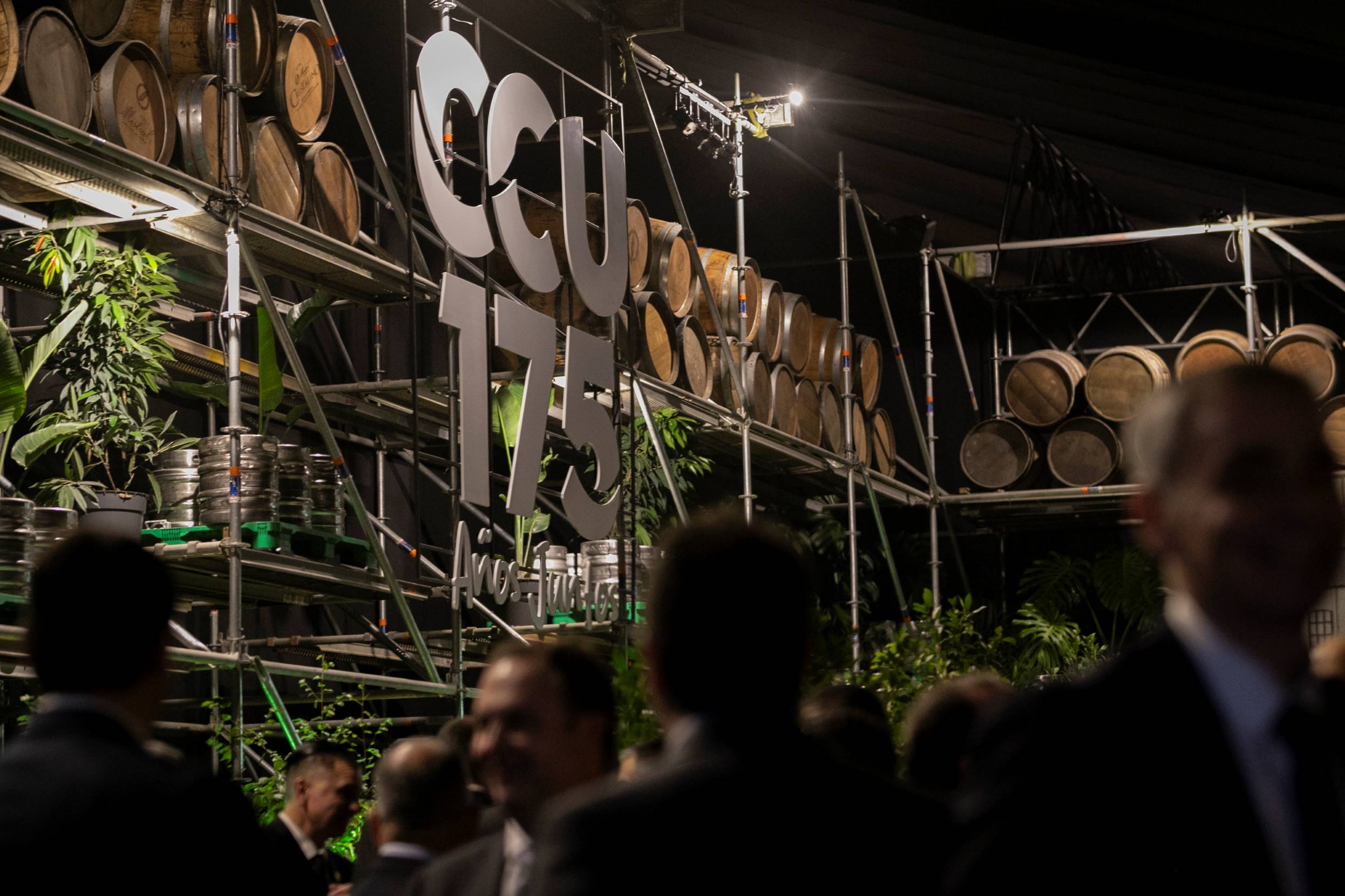 Insignia CCU 175 Años